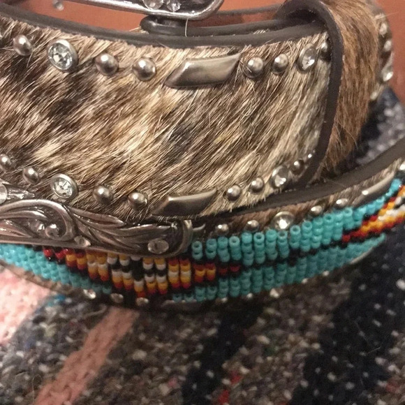 Ariat beaded belt southwest hair-on belt western size 18 - Picture 3 of 7